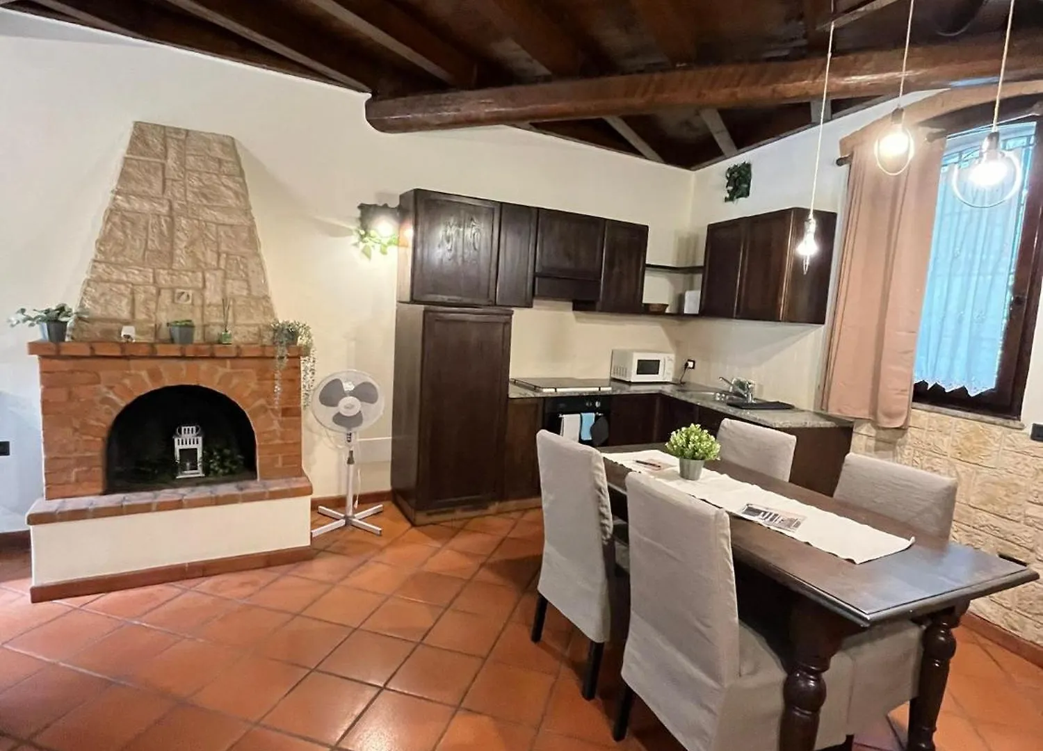 Aparthotel Monolocale Beatrice Abbadesse Guest House Milano