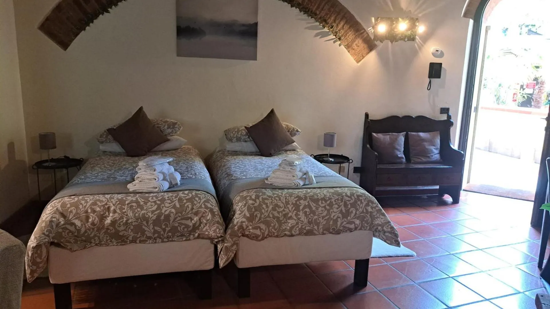 Aparthotel Monolocale Beatrice Abbadesse Guest House Milano